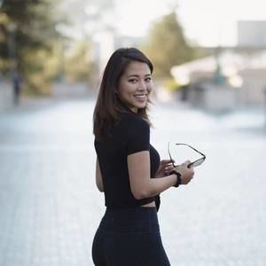 Meet your Posher, Julia